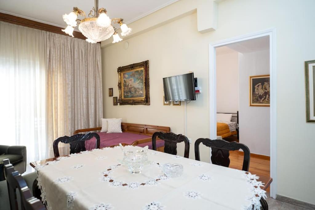 Theoni Central Apartment Kalambaka Eksteriør billede